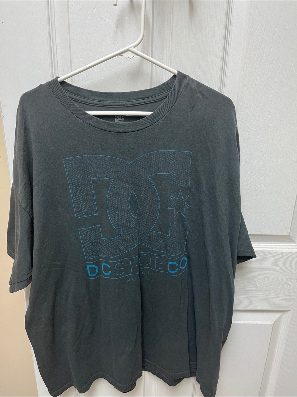 T-Shirt Hanging